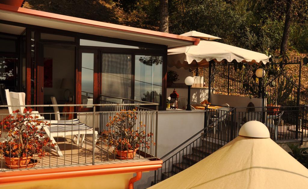 Villa Laura Sea View Apartments Santa Maria di Castellabate Exterior foto